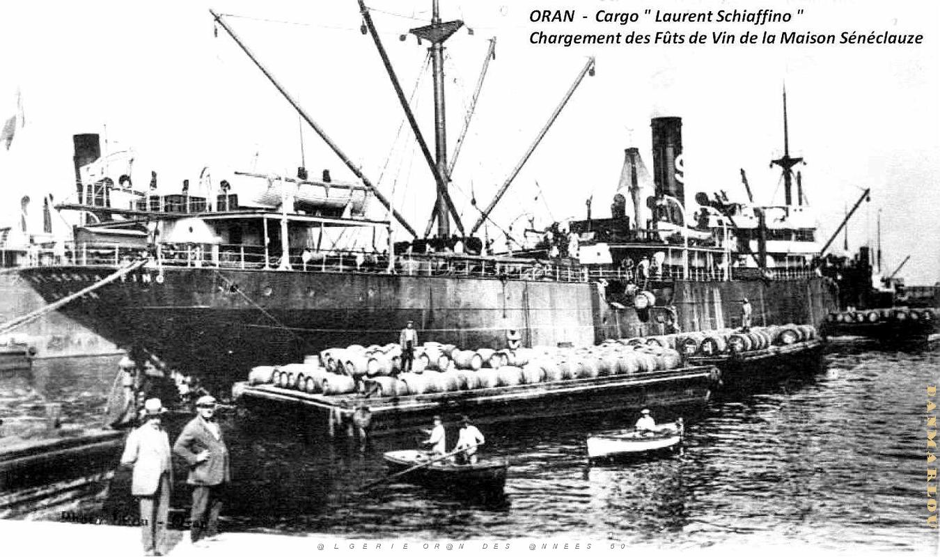 Oran - Port - Cargo Laurent Schiaffino -  Chargement Vins Seneclauze.jpg